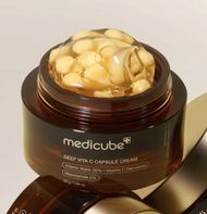 Krem fytyre Medicube Deep Vita C Capsule Cream, 55g, për njolla, për lëkurë me ton të pabarabartë