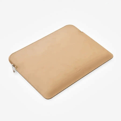 Etui lëkure Baltan MacBook Pro 14" M5, me zinxhir, bezhë