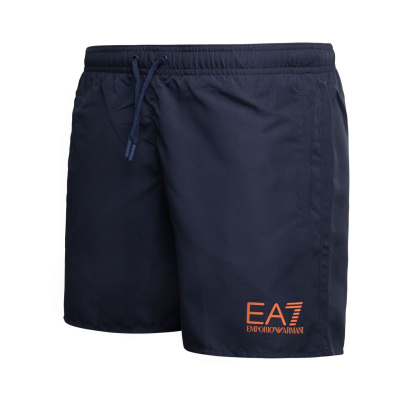 Shorce noti EA7 Emporio Armani, material që thahet shpejt, dizajn sportiv
