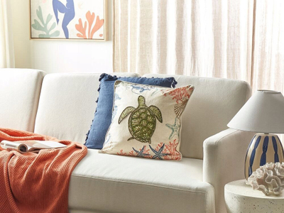Jastëk dekorativ Scatter Cushion, 45x45cm, me breshkë deti, bezhë