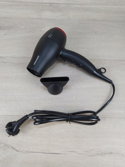 Tharëse flokësh Grundig HD 3700 B, 1800W, 1 aksesor, e zezë