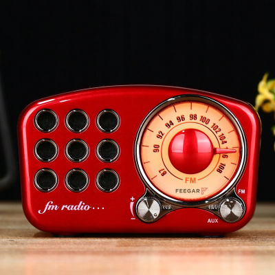 Radio portative Feegar Retro Mini, Bluetooth 4.2, bateri 10 orë, e kuqe