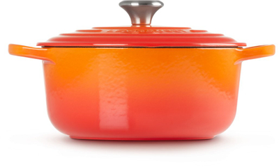 Tenxhere gize Le Creuset Signature Round Dutch Oven, 3.5Qt, me smalt, portokalli Flame