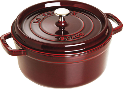 Tenxhere gize Staub La Cocotte, 5.25L, rrethore, e kuqe grenadine