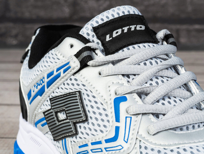 Këpucë sport Lotto Akimoto Shoes M 2400570U-8050, për burra, të bardha me argjend