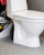 WC publik Sanita 6610, P trap i fshehur, shpëlarje 4L, e bardhë