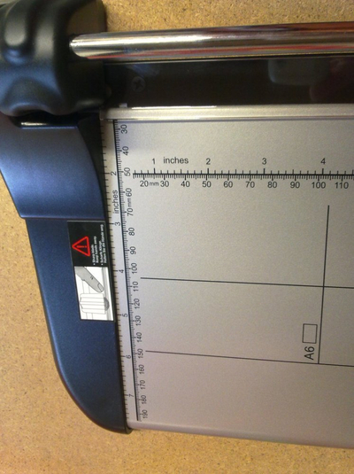Prerëse letre KW-TRIO 13216, format A3, 7 fletë, gri