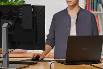 Докинг станица ASUS Triple 4K Thunderbolt 4 DC500, до 3 монитори 4K, напојување 90W, црна