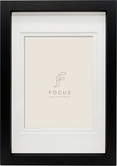 Kornizë fotografish Focus Dahlia Black, 24x30cm, passe-partout 18x24cm, e zezë