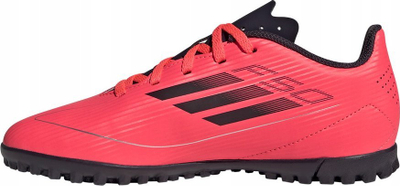 Këpucë futbolli për kalamaj Adidas F50 Club Astro Turf, me lidhëse, për fusha sintetike, rozë