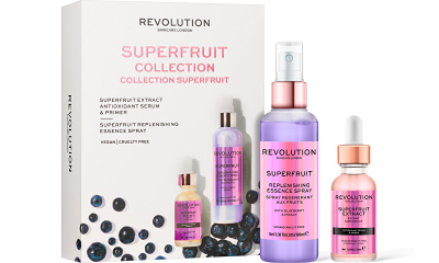 Set kozmetik Revolution Superfruit serum 30 ml + sprej 100 ml