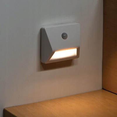 Dritë shkallësh Kanlux Wireless LED, sensor lëvizjeje PIR, me bateri, e bardhë