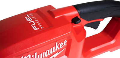 Gërshanë gardhi Milwaukee M18 FHET45-802, 45 cm, 18V 8.0Ah, e kuqe
