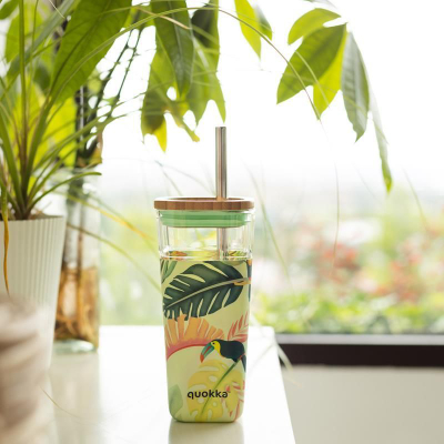 Gotë qelqi Quokka Liquid Cube Toucans, 540ml, me pipëz inoksi, me shumë boja