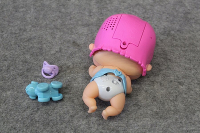 Lodër kukull IMC Toys Laffies Greta 92174, bebe interaktive, flokë rozë, me ngjyra