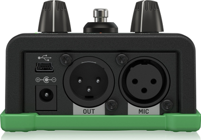 Pedal vokali TC Helicon VoiceTone D1, efekt doubling edhe detune, dalje XLR, i zi