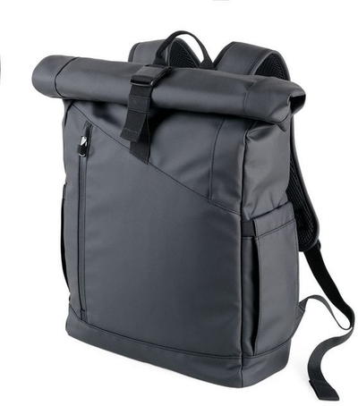 Çantë shpine Troika Black Roll Top, 17.5L, që s’e zë uji kollaj, e zezë