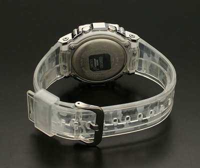 Orë dore për meshkuj Casio G-Shock Skeleton Camouflage GM-5600SCM-1ER (322), e hirtë