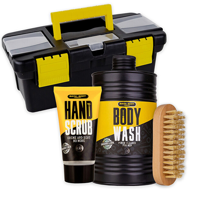 Set për meshkuj Accentra Bath and Body Toolkit Small Box, xhel dushi, 400 ml + skrab për duar, 50 ml + furçë për thonjë