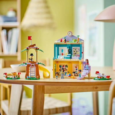 Set lodër me lego ndërtimi LEGO Friends Heartlake City Preschool 42636, 239 copa, për kalamaj mbi 4 vjeç, me shumë ngjyra