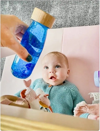 Shishe ndijore PETIT BOUM Float, lodër sensoriale për kalamaj, BPA free, blu