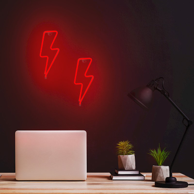 Lampë murale dekorative TelForceOne Forever Light, LED, formë rrufeje, e kuqe