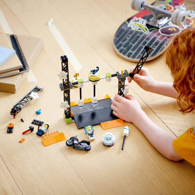 Lodër LEGO City Stuntz Knockdown Stunt Challenge 60341, set ndërtimi, shumëngjyrëshe