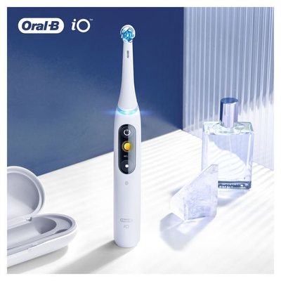 Koka zëvendësuese për furçë dhëmbësh Oral B iO Ultimate Clean, 4 copë, të bardha