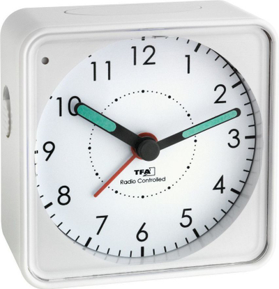 Orë me alarm TFA 60.1510.02, e bardhë