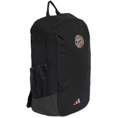 Çantë shpine Adidas FC Bayern IX5698, poliester i riciklum, xhepa anësorë me rrjetë, e zezë