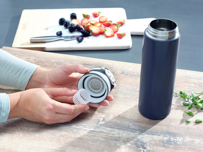 Termos Leifheit Flip, 600ml, izolues, blu e errët