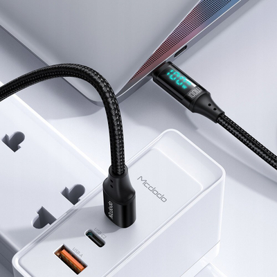 Kabllo karikimi Mcdodo me ekran LED, USB-C në USB-C, 100W PD 5A, e zezë