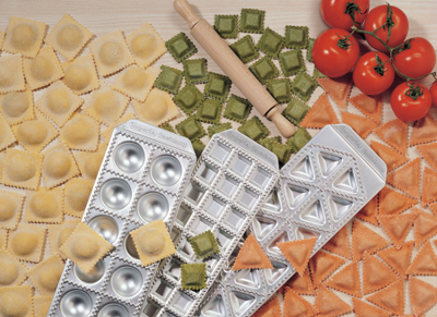 Сет за равиоли Imperia Ravioli Maker, 3 тепсии, дрвено стапче, сребрена