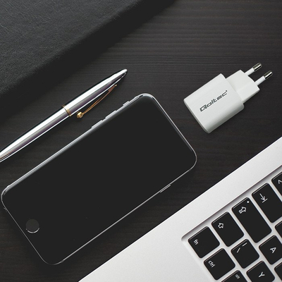 Karikues muri Qoltec GaN Ultra 35W, 1x USB C PD, 1x USB, i bardhë