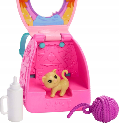 Lodër Barbie Chelsea Playtime Kitty Backpack, kukull 6\", me gjëra loje