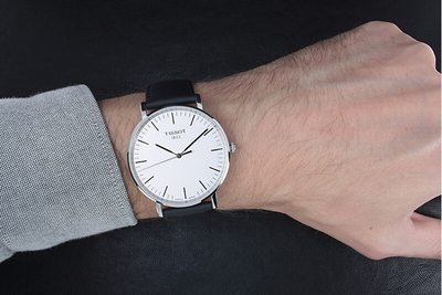 Orë dore Tissot T-Classic Large T109.610.16.031.00