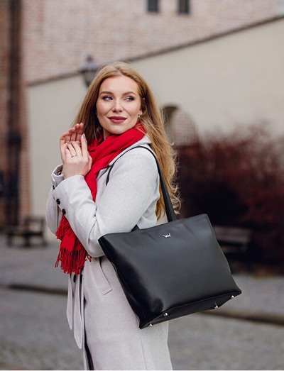 Çantë për femra Vuch Emmie Black, e zezë
