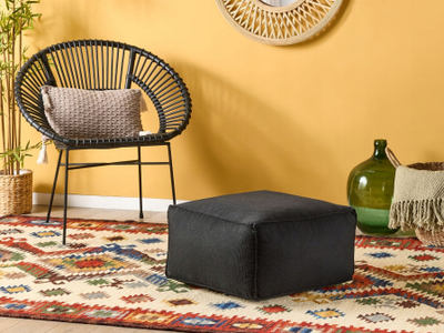 Puf për me u ul MUKKI Pouffe, 50x50x30 cm, material tekstili, i zi