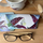 Etui për syze GL18 Butterflies And Buddleia, lëkurë artificiale, me kapëse magnet, shumëngjyrësh