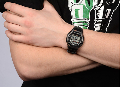 Orë dore Casio Wave Ceptor WV M60-9A