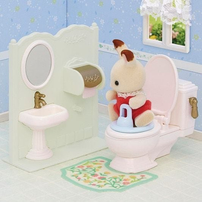 Set lodrash banjo Sylvanian Families Epoch 5740, me tualet, për figurina, shumëngjyrësh