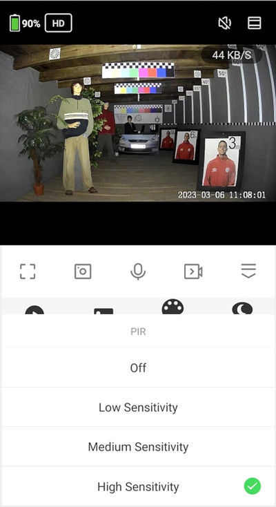 Kamerë IP diellore rrotulluese APTI-W21S4G-TUYA-S2, 4G/LTE, 3 MP, IP66, e bardhë