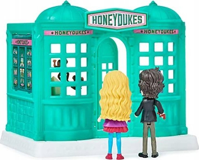 Сет за игра Wizarding World Harry Potter Magical Minis Honeydukes Sweet Shop, 2 фигурини 7.5cm, за деца