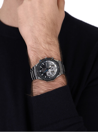 Orë për meshkuj Casio, e argjendtë