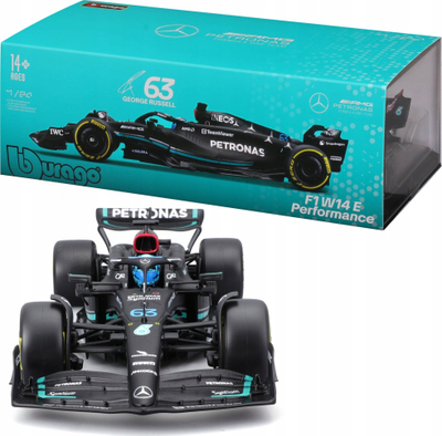 Maket makine Mercedes W14 Race 2023, shkalla 1:24, me pilot
