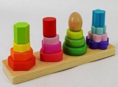 Piramidë druri Stacking Maksik, sorter formash, shumëngjyrëshe
