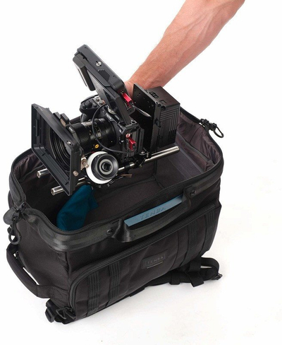 Çantë shpine Tenba Cineluxe V2 Backpack 16, profesionale për kamera cine, e zezë