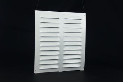 Grilë ventlimi metalike Europlast 260x280, e bardhë