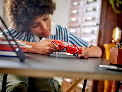Lodër ndërtimi LEGO Ferrari F40 Supercar, set model ndërtimi, për ekspozim, shumëngjyrëshe