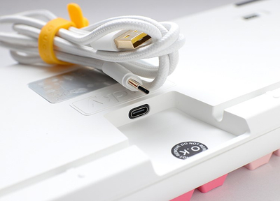 Tastierë gaming Ducky One 3 Gossamer TKL, mekanike MX Red, rozë